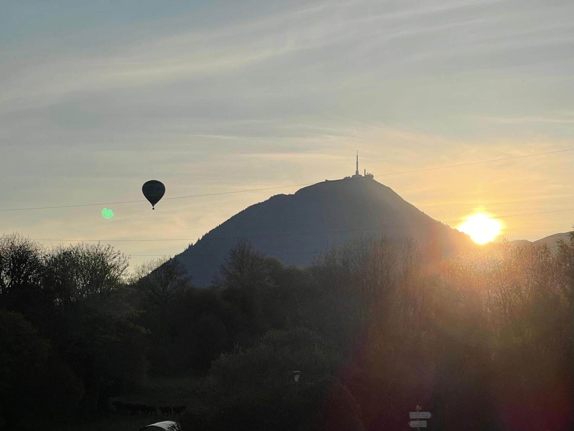 Appart' Cote Puy-De-Dome Orcines Eksteriør billede